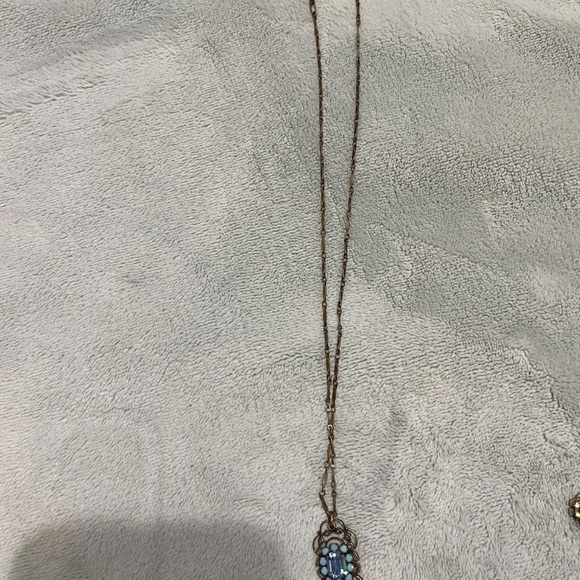 Liz Palacios 20” Elegant Blue Pendant Necklace - Picture 1 of 5